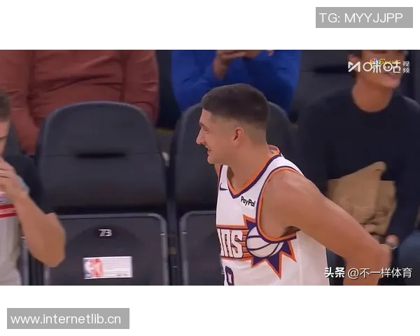 科尔赞穆迪投篮出色防守布克表现优异重回球队核心轮换